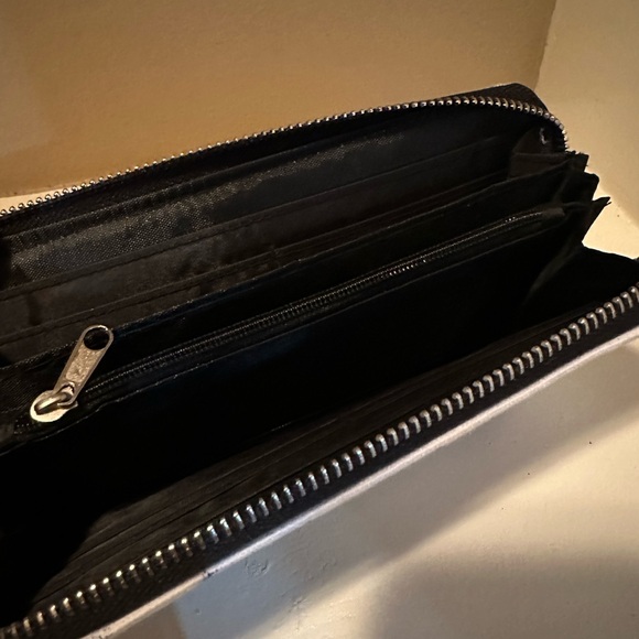 Stitch Disney wallet - Picture 2 of 2